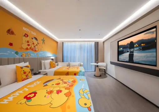Sala familiar con temática de patos