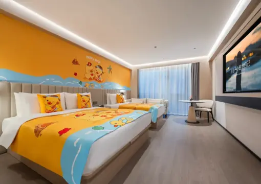 Sala familiar con temática de patos
